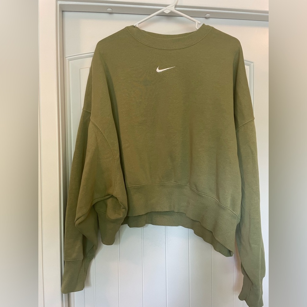 Nike Phoenix crewneck in color Alligator size L